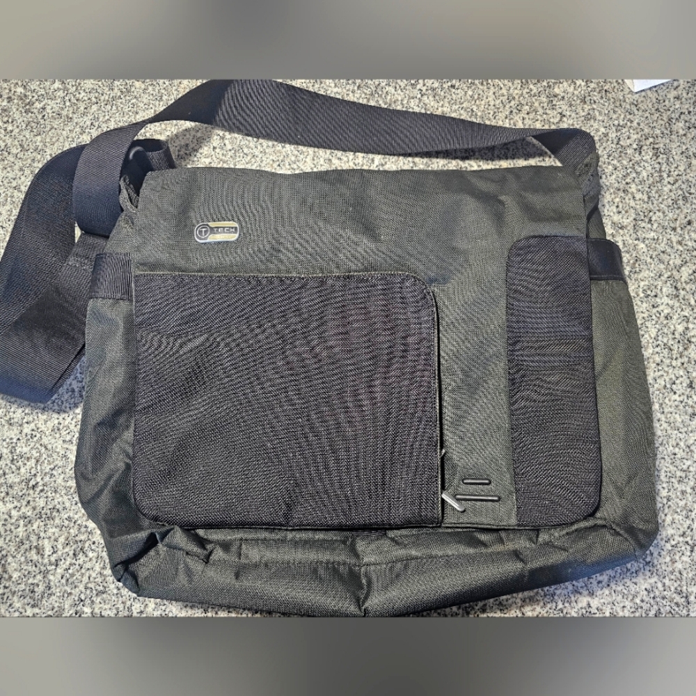 Tumi T-Tech Black Messenger Bag